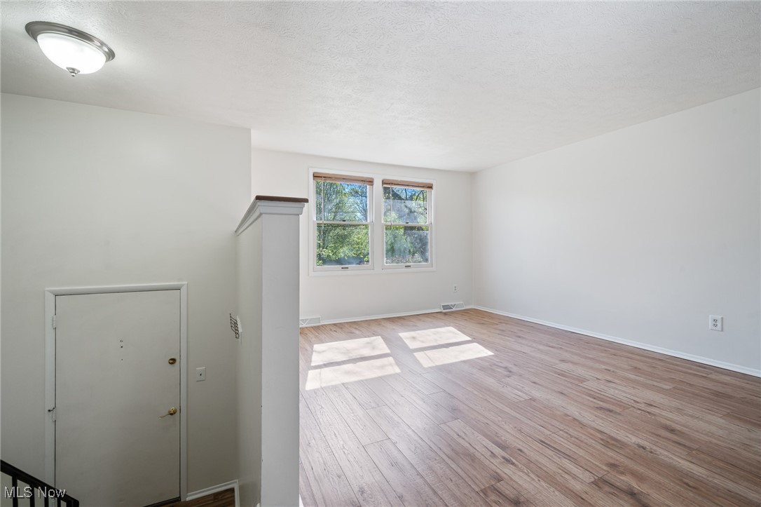6414 Glenallen Avenue, Solon, Ohio image 7