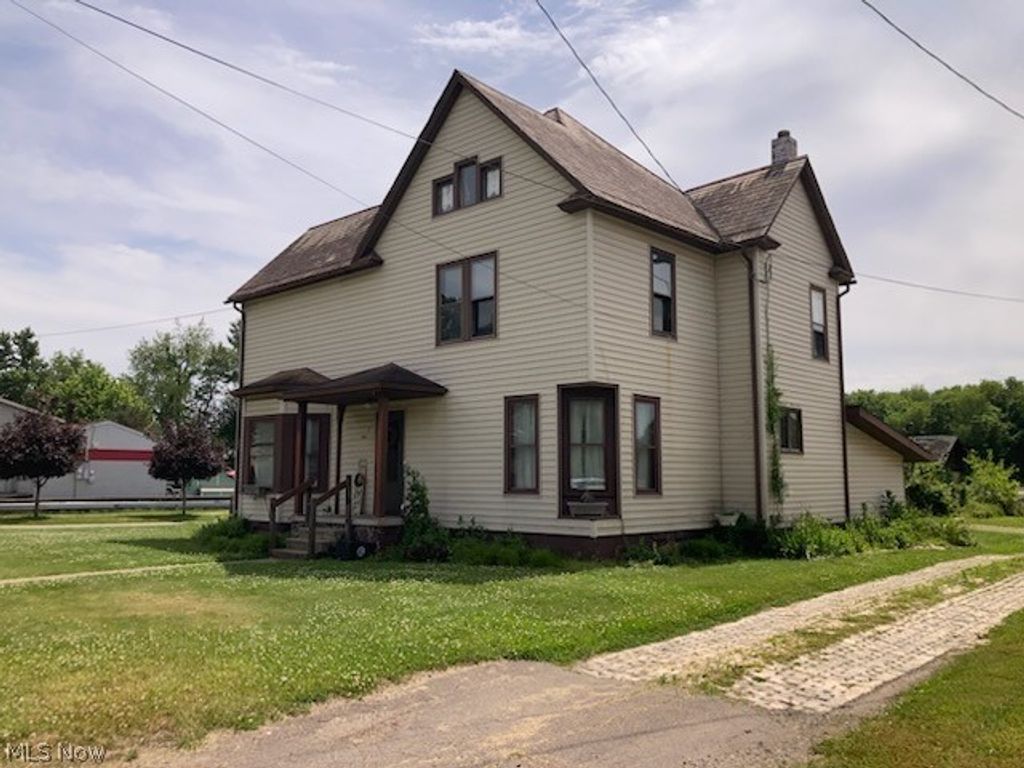Photo of 1906 E High Avenue, New Philadelphia, OH 44663 (MLS # 5215930)