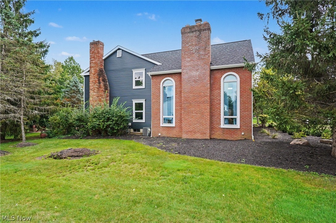 207 N Hayden Parkway
