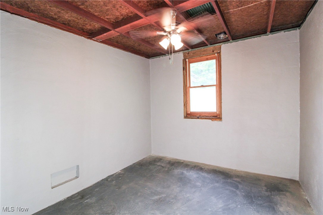 10195 Goosecreek Road, Roseville, Ohio image 17