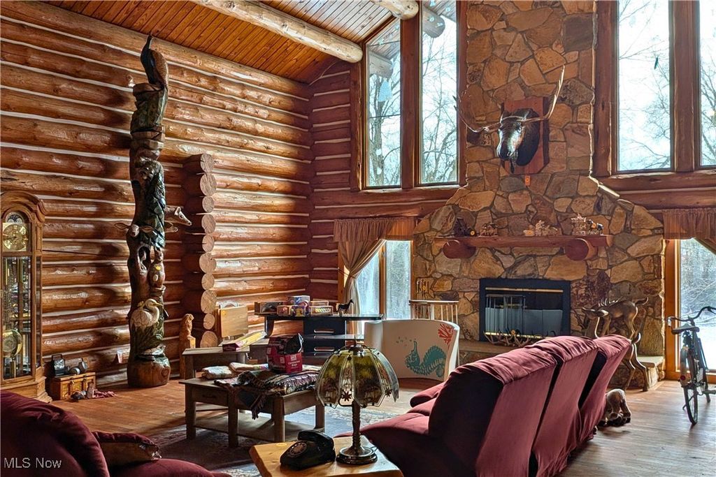 Photo of 8026 Lee Road, Malvern, OH 44644 (MLS # 5182684)