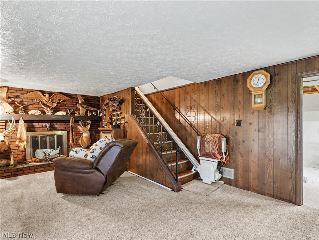 Pine Knoll Estates - Residential