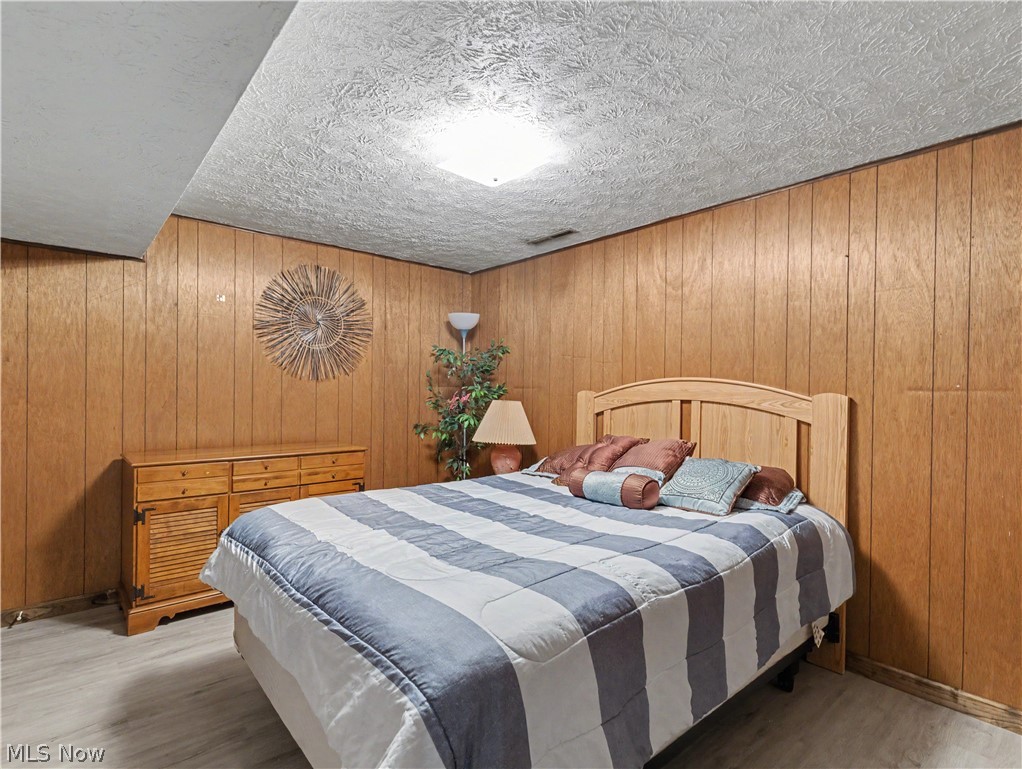 Pine Knoll Estates - Residential