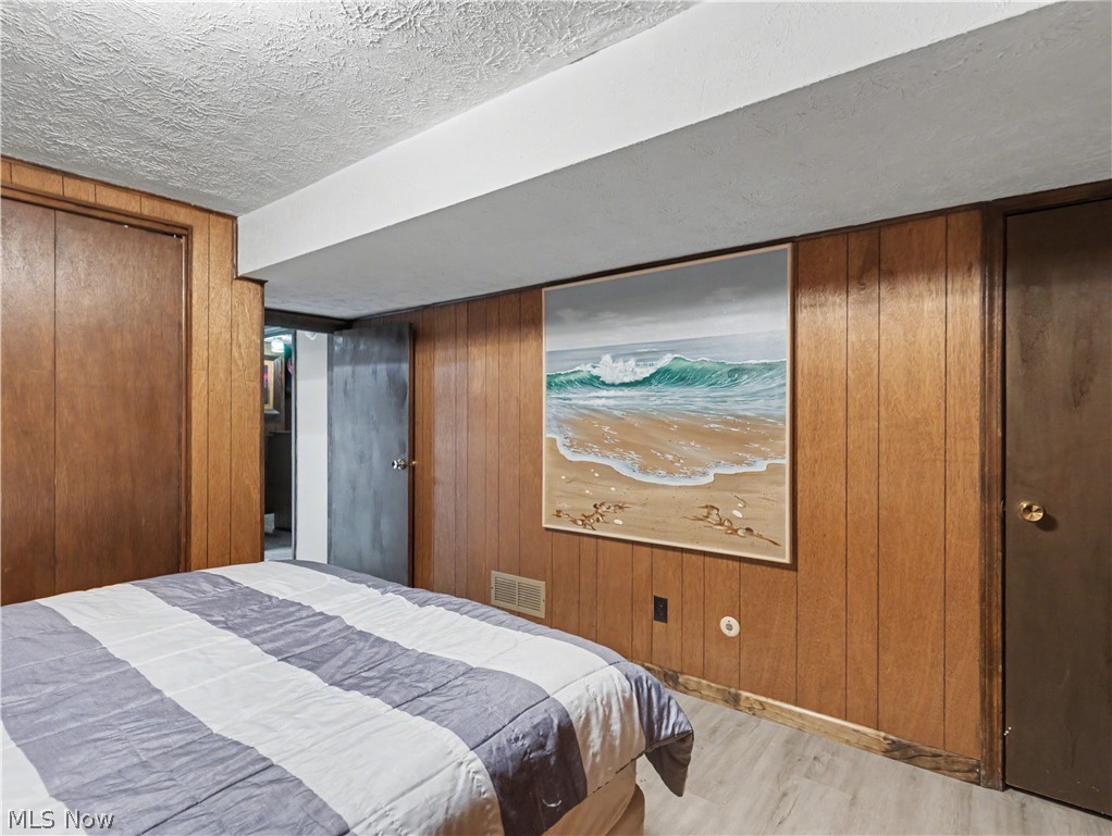 Pine Knoll Estates - Residential