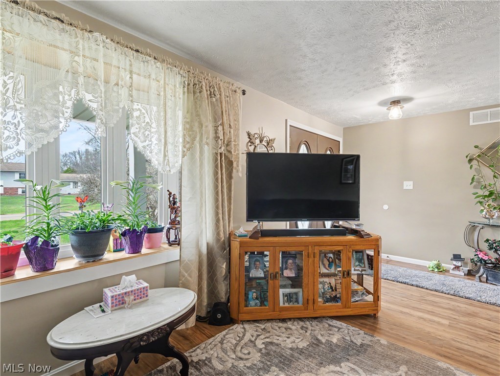 Pine Knoll Estates - Residential