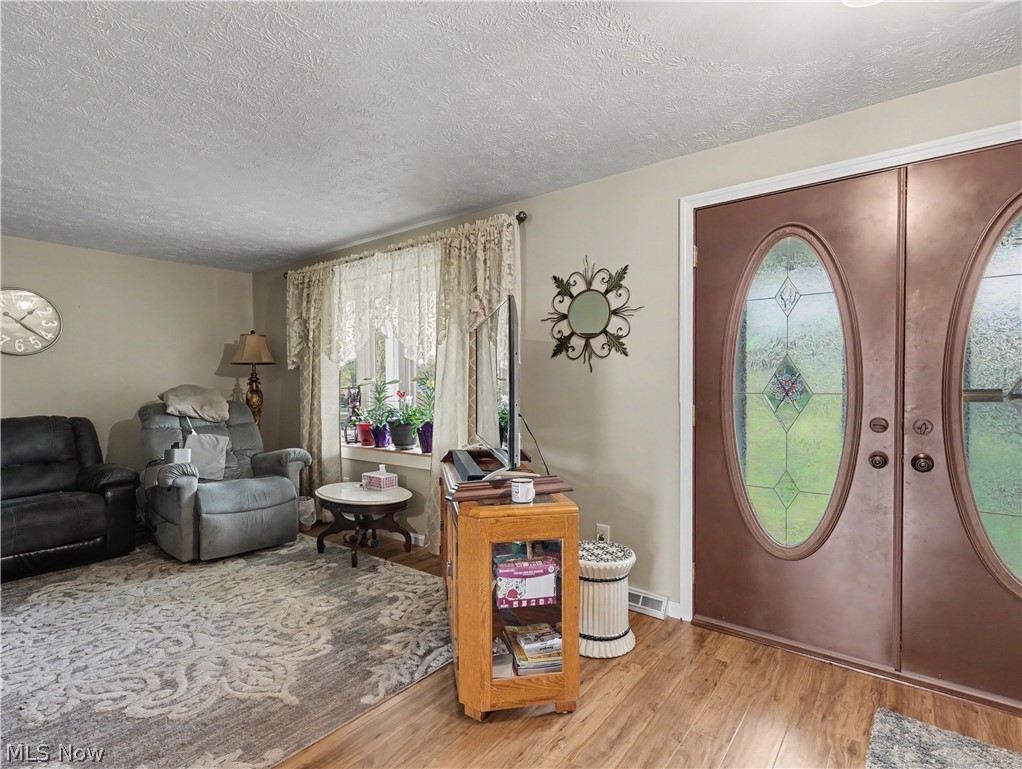 Pine Knoll Estates - Residential