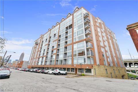 Condo For Rent - 2222 Detroit Avenue #907<br/> Cleveland, OH 44113