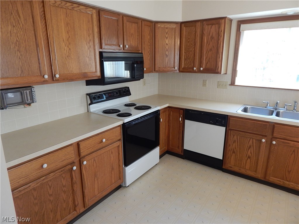 Abington Square Condo - Residential