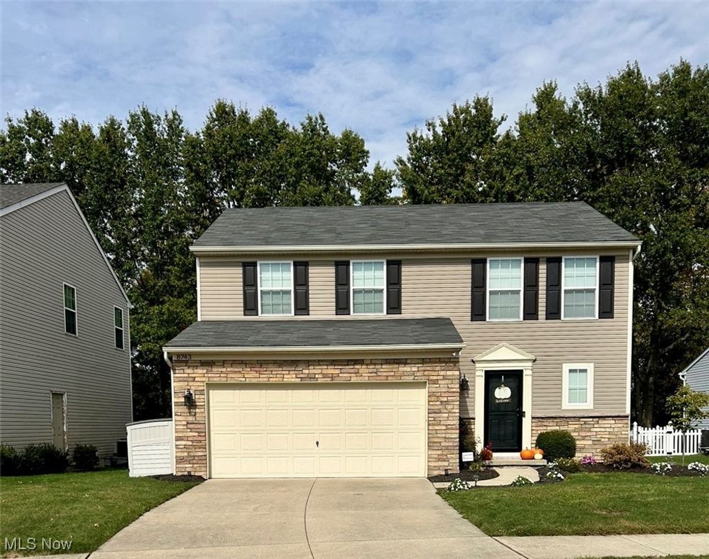 Photo of 8743 Ashton Place, North Ridgeville, OH 44039 (MLS # 5183729)