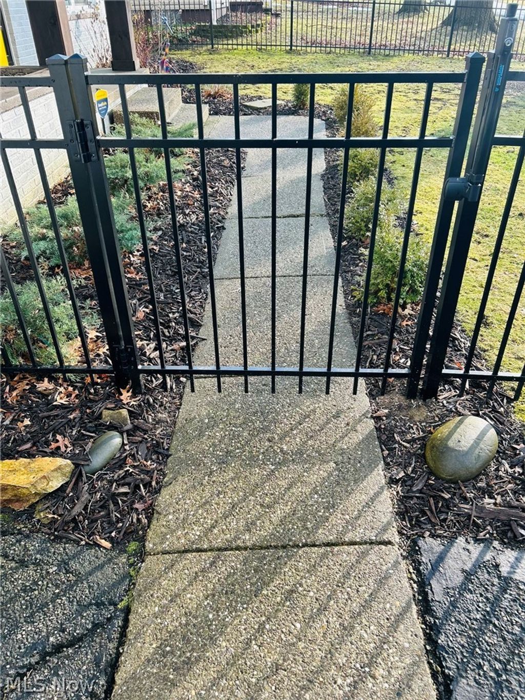 Photo of 399 Mineola Avenue, Akron, OH 44320 (MLS # 5188386)