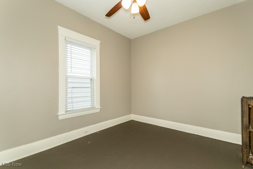 Selden - Commercial Sale