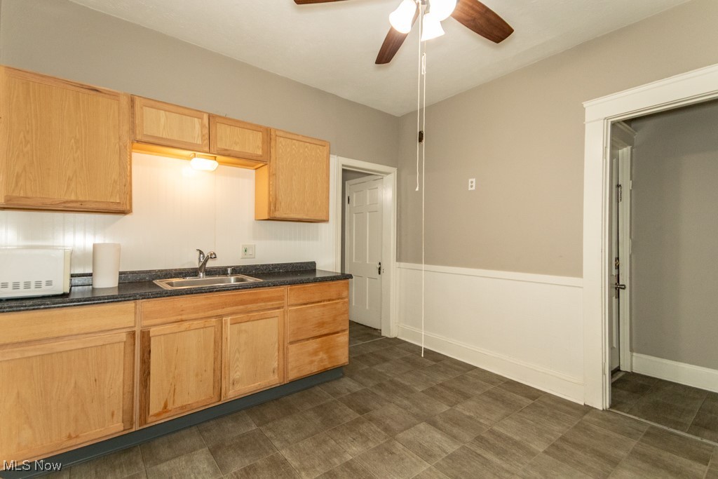 Selden - Commercial Sale