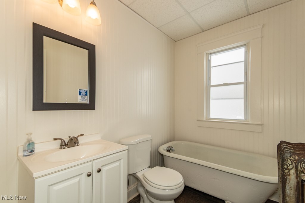 Selden - Commercial Sale