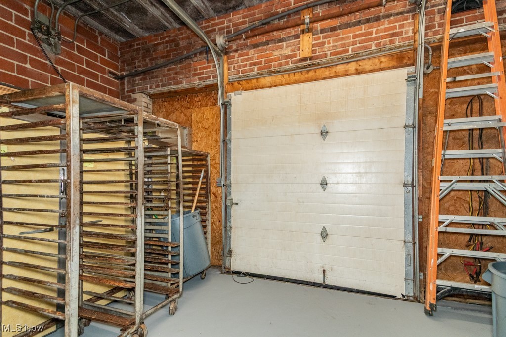 Selden - Commercial Sale