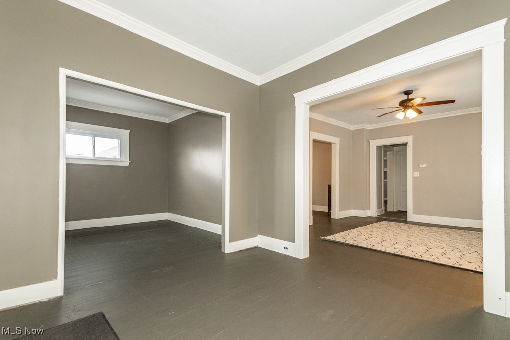 Selden - Commercial Sale