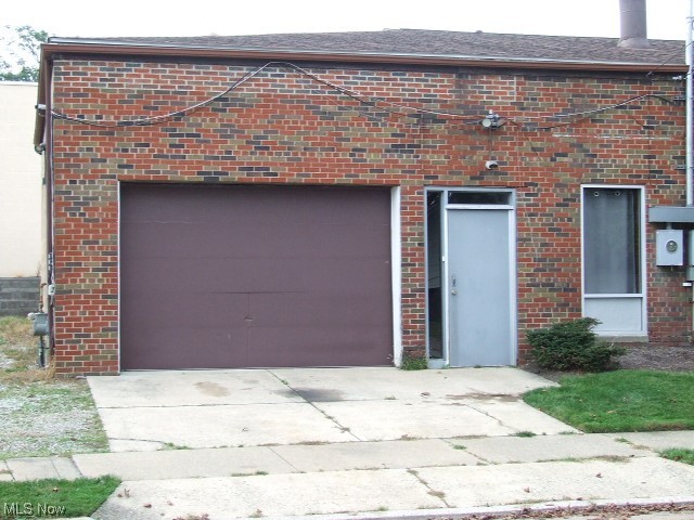 Portage 06 - Commercial Sale