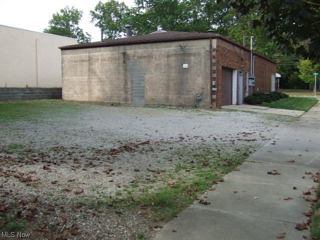 Portage 06 - Commercial Sale