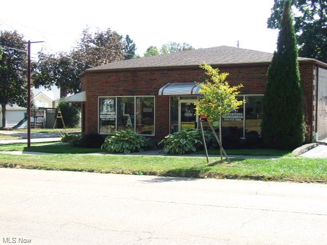 Portage 06 - Commercial Sale