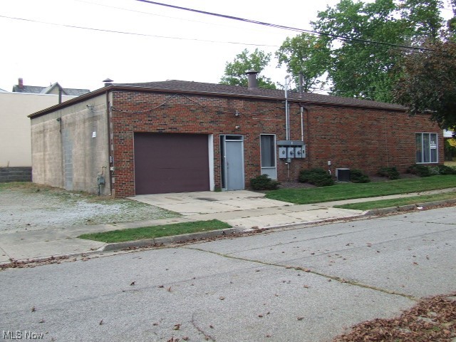 Portage 06 - Commercial Sale