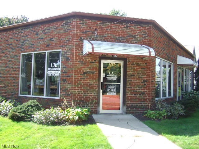 Portage 06 - Commercial Sale