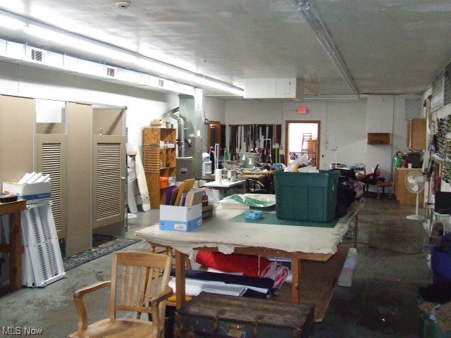 Portage 06 - Commercial Sale