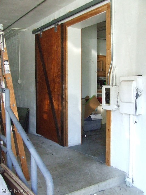 Portage 06 - Commercial Sale