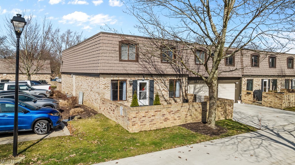 Pinecrest - Residential