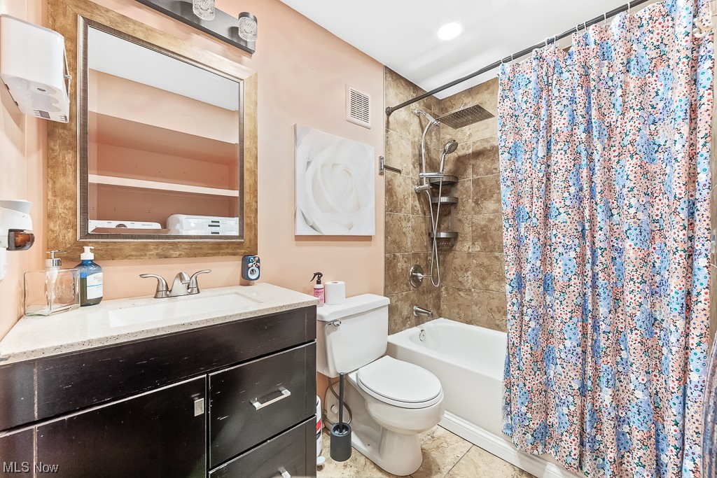 Pinecrest - Residential