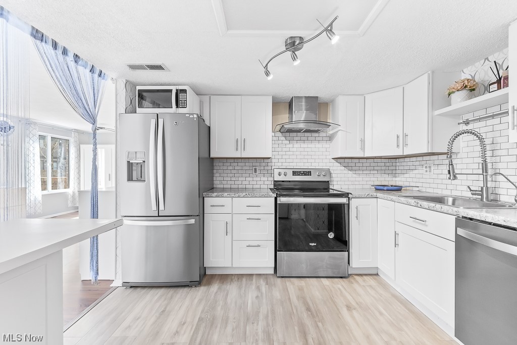 Pinecrest - Residential