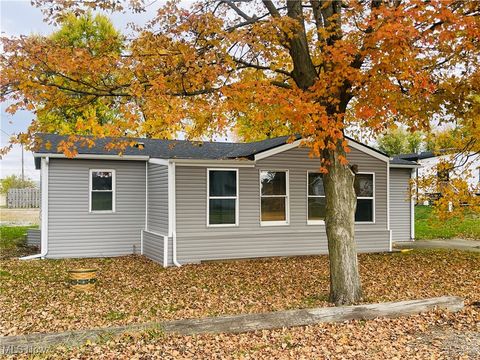 Homes For Sale - 72 Evans St. St<br/> Croton, OH 43013