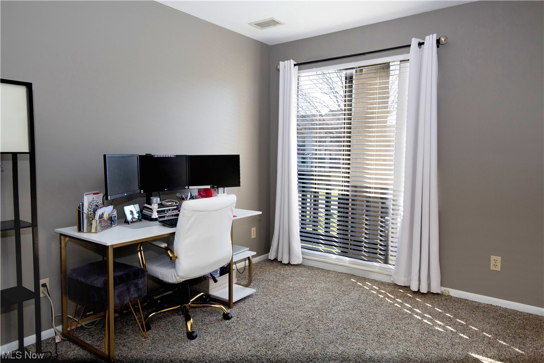 Oak Knolls Condo - Residential