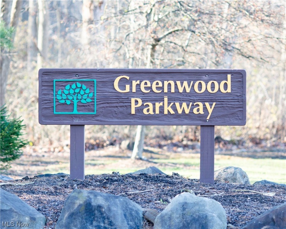 Oak Knolls Condo - Residential