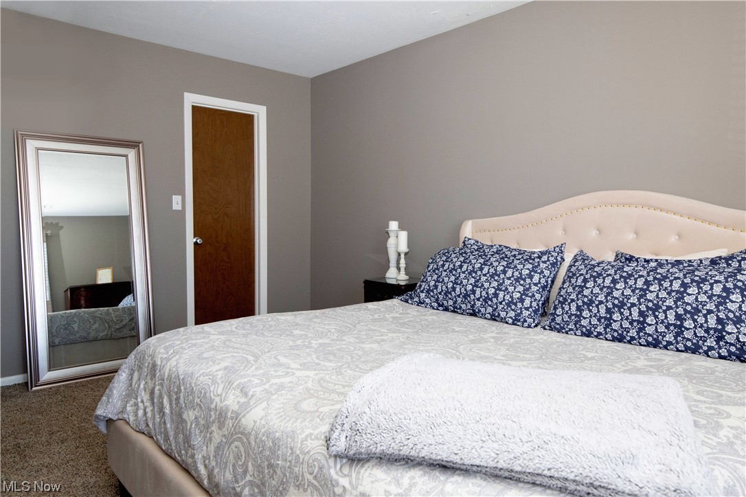 Oak Knolls Condo - Residential