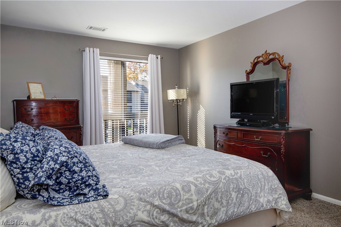 Oak Knolls Condo - Residential