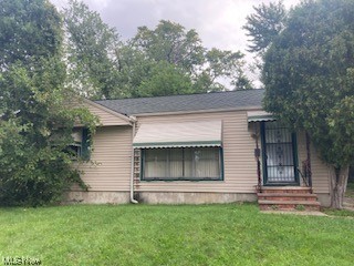 Calling all buyers! If you want a project, we've got one for you. Come check out this property priced to go!