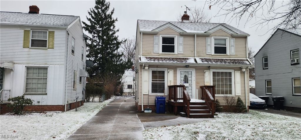 Photo of 17418 Biltmore Avenue, Cleveland, OH 44128 (MLS # 5178250)