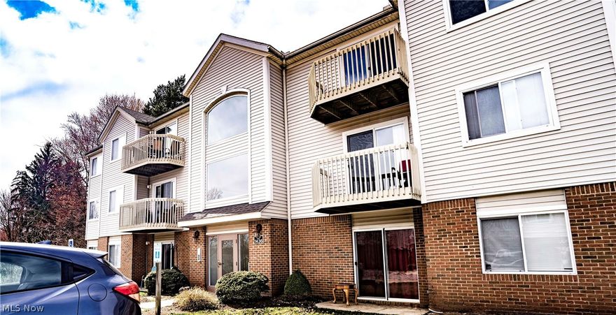 Here is your chance to live in the Immaculate and Astounding Brook Ledge Commons Condos. This 2 bedroom, 2 full bath Condo offers just about everything you need. Spacious living area, contemporary kitchen, attached walk-out patio / porch, master suite with walk - in closet, baster bath, in unit laundry, swimming pool, rec. center / club house, fitness center, laundry mat, and is minutes away from the Golf course. Some units -  but not all - come with a car port as well. Cuyahoga Falls offers a large variety of entertainment, shopping, dining & sight seeing. Located minutes away from Route 8. 

Professionally managed by KWCR Sheppard and Associates Property Management.
24/7 Emergency maintenance line, Online Rent Payments available. 
Credit score of 600+. Below 600 is considered conditional.
Less than 3 items in collections, excluding student loan and medical. More than 3 is considered conditional. 
Monthly income of 2.5 times the amount of the monthly rent.
Thorough and Complete
