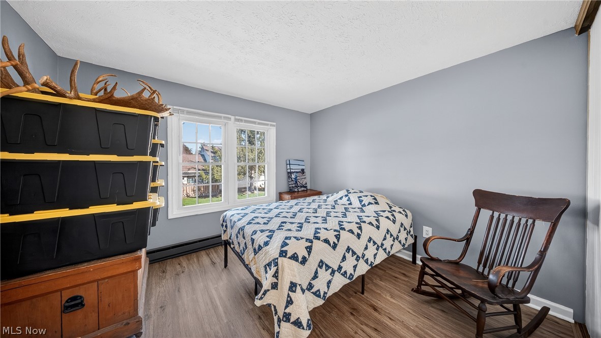 Creekside Vill - Residential