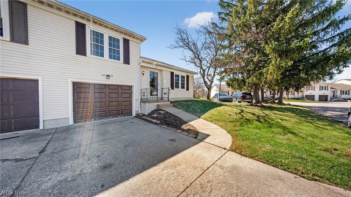 Creekside Vill - Residential