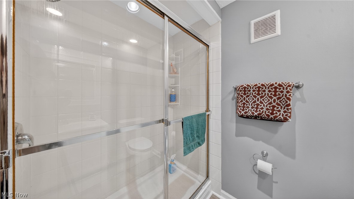 Creekside Vill - Residential