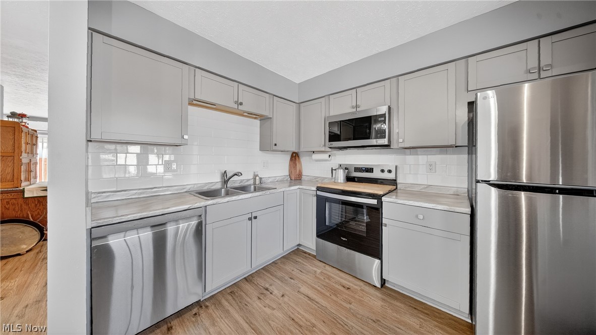 Creekside Vill - Residential