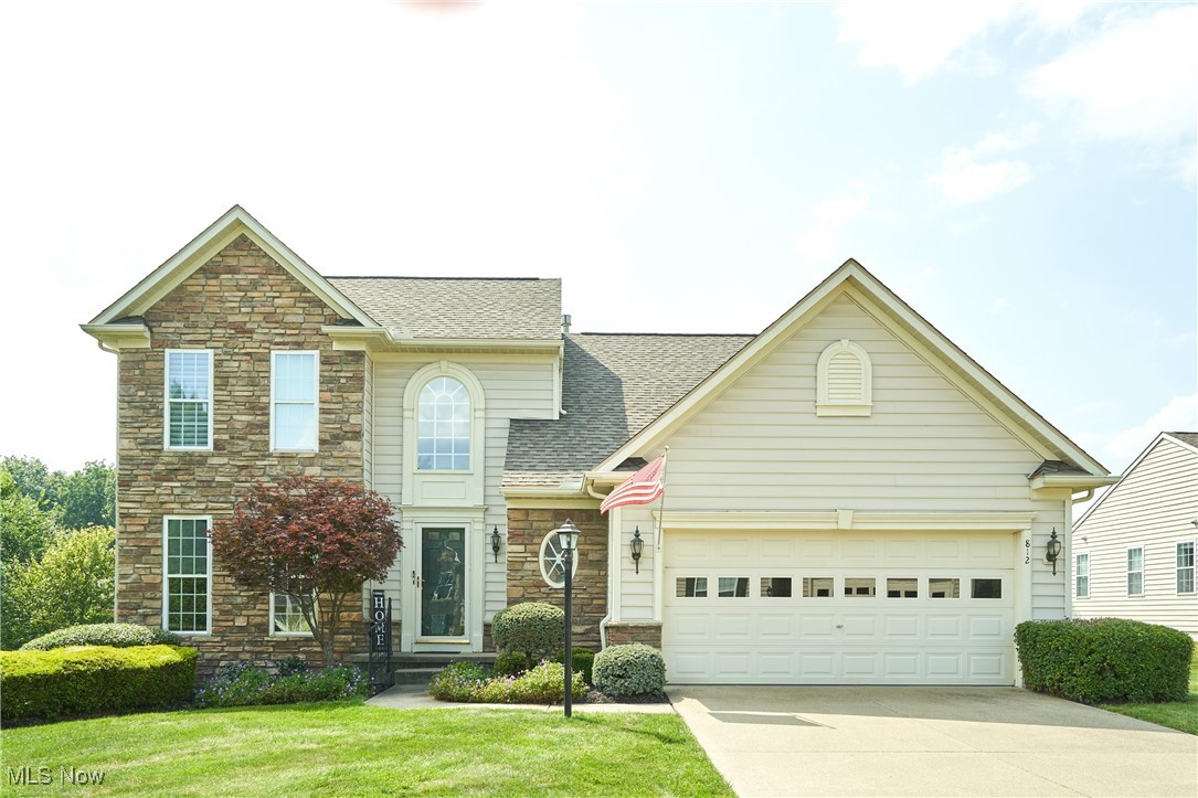 Wonderful first floor master in Willow Creek with Revere schools. Call to see this 2200 sq ft plus home with a nice open floor plan. Foyer with wood floors. Great room and Dining room with newer carpet. Kitchen with white cabinets, granite counter tops, stainless steel appliances. and hardwood floors. The eating area and the Great Room has vaulted ceilings. Upstairs are 2 other bedrooms, one w a walk in closet, another full bath, plus a loft. Upstairs has newer carpet and neutral decor' A cat walk upstairs gives the house
outstanding views! The Great room has a gas log fireplace. Off the kitchen is glass French door the leads to a screened gazebo and a deck. There is a wonderful backyard! There is also a large basement- ready to be finished. Roof replaced in 2020. Newer paints and carpet. This home is close to parks, highways, schools, and shopping- Don't miss out on it!!!