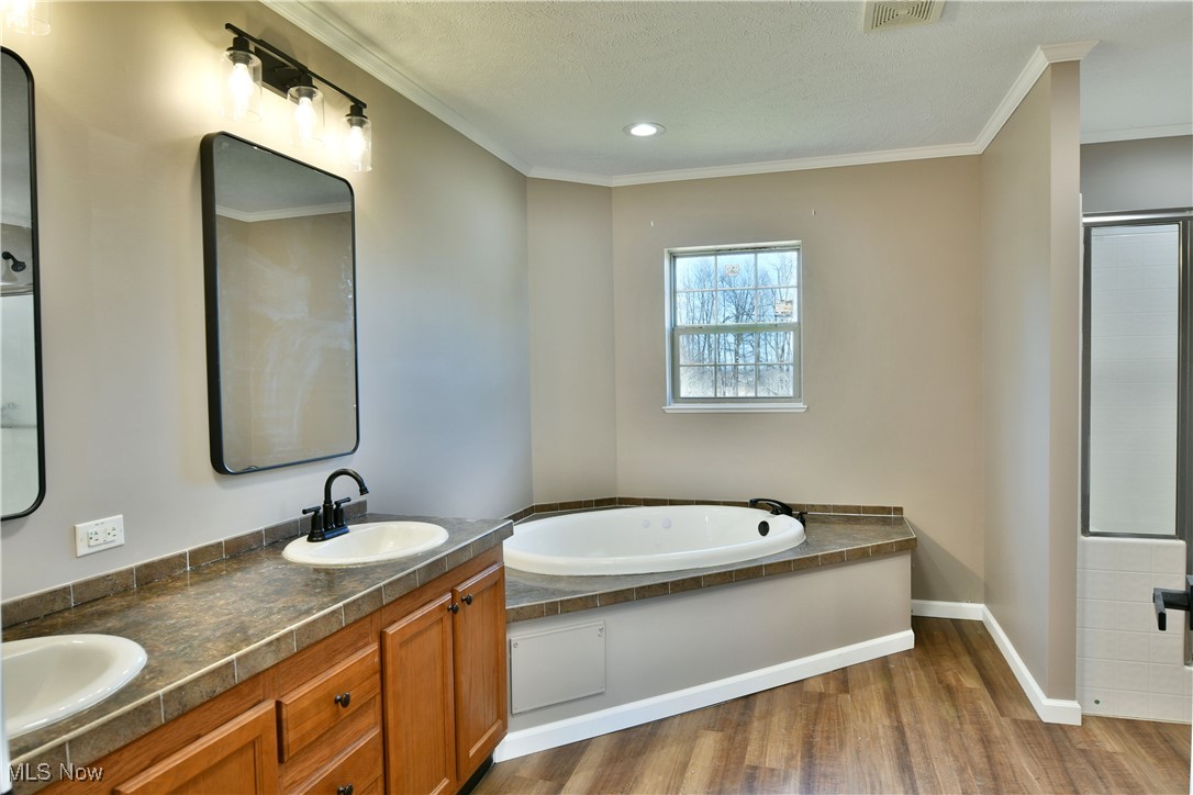 7045 Milligan East Road, Burghill, Ohio image 29
