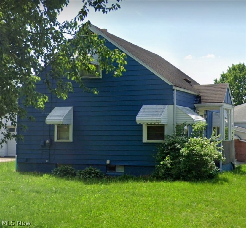 1074 Hartford Avenue, Akron, Ohio image 14