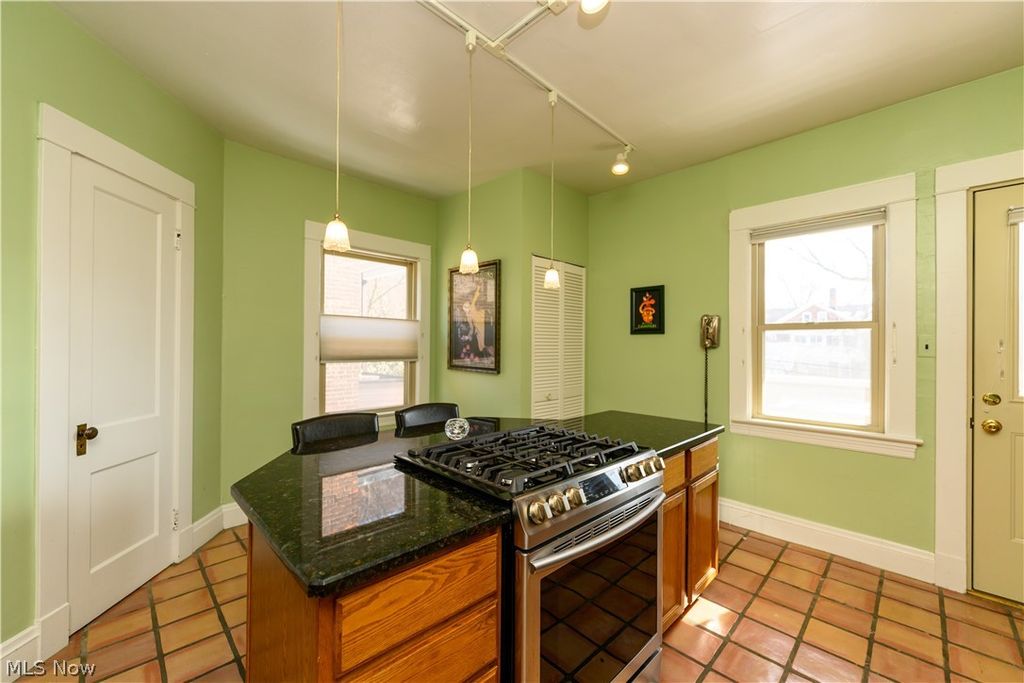 Photo of 2548 Overlook Road, Cleveland, OH 44106 (MLS # 5189545)