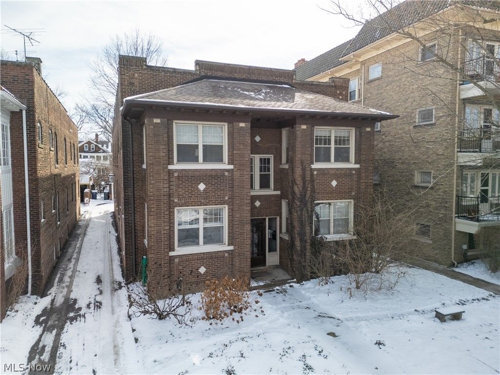 Photo of 2548 Overlook Road, Cleveland, OH 44106 (MLS # 5189545)