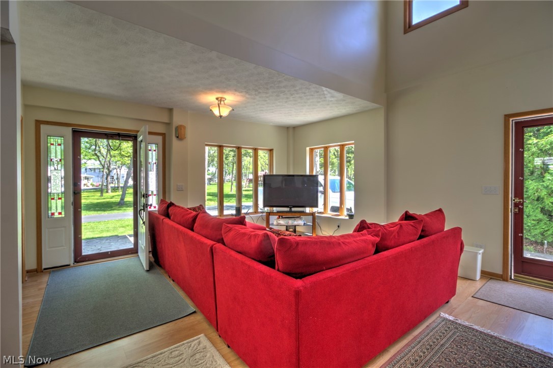 Eagle Beach - Residential