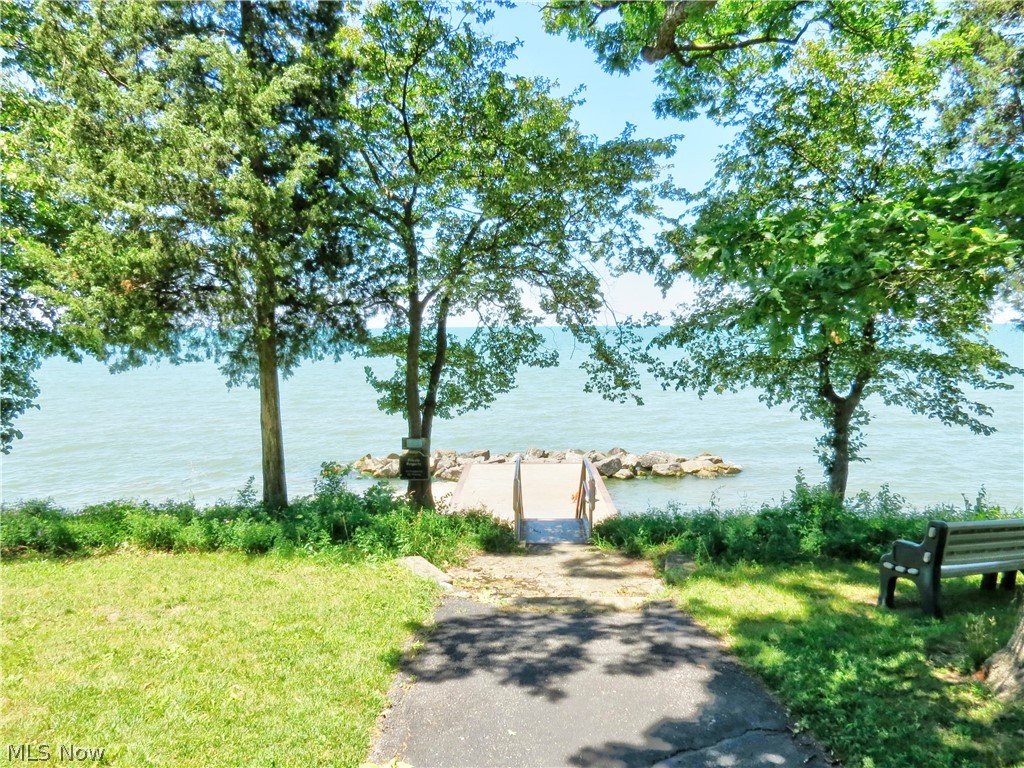 Eagle Beach - Residential