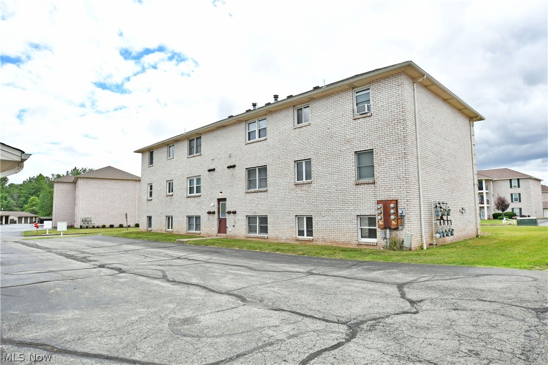 Presidential Square Estates Condo - Residential