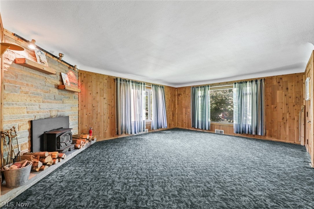 4695 W Ridgewood Drive